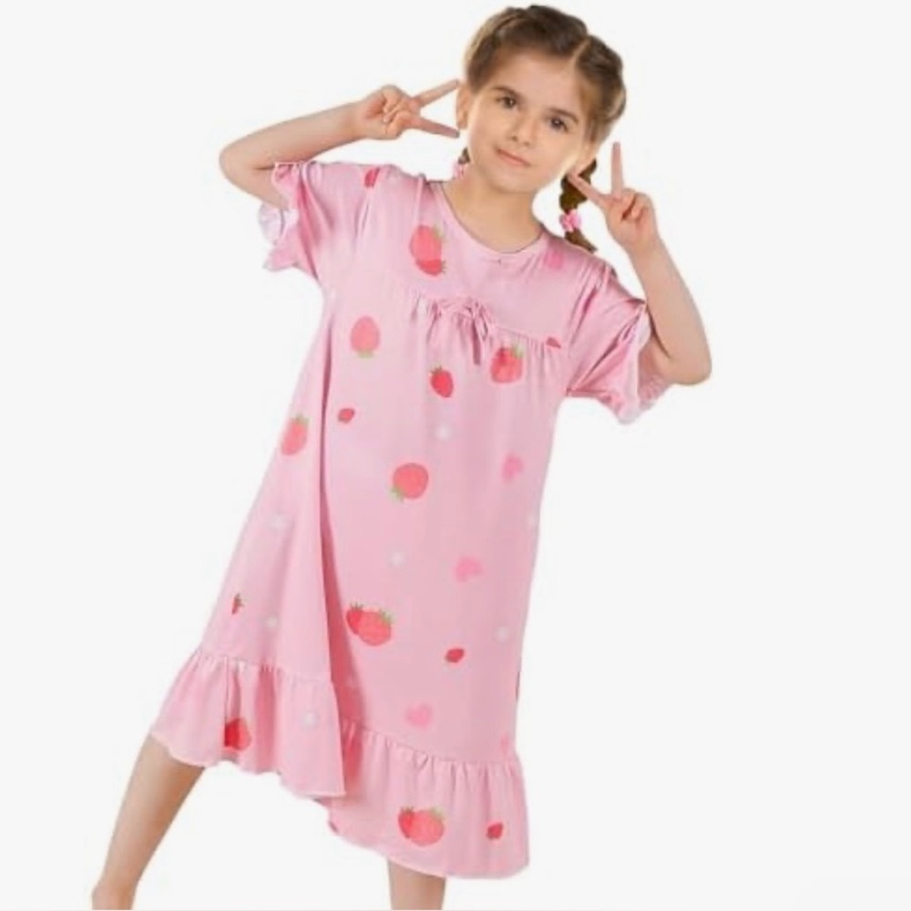 Strawberry Heart Pink Girls Sleep Nightgown Dress 5-6 Years
